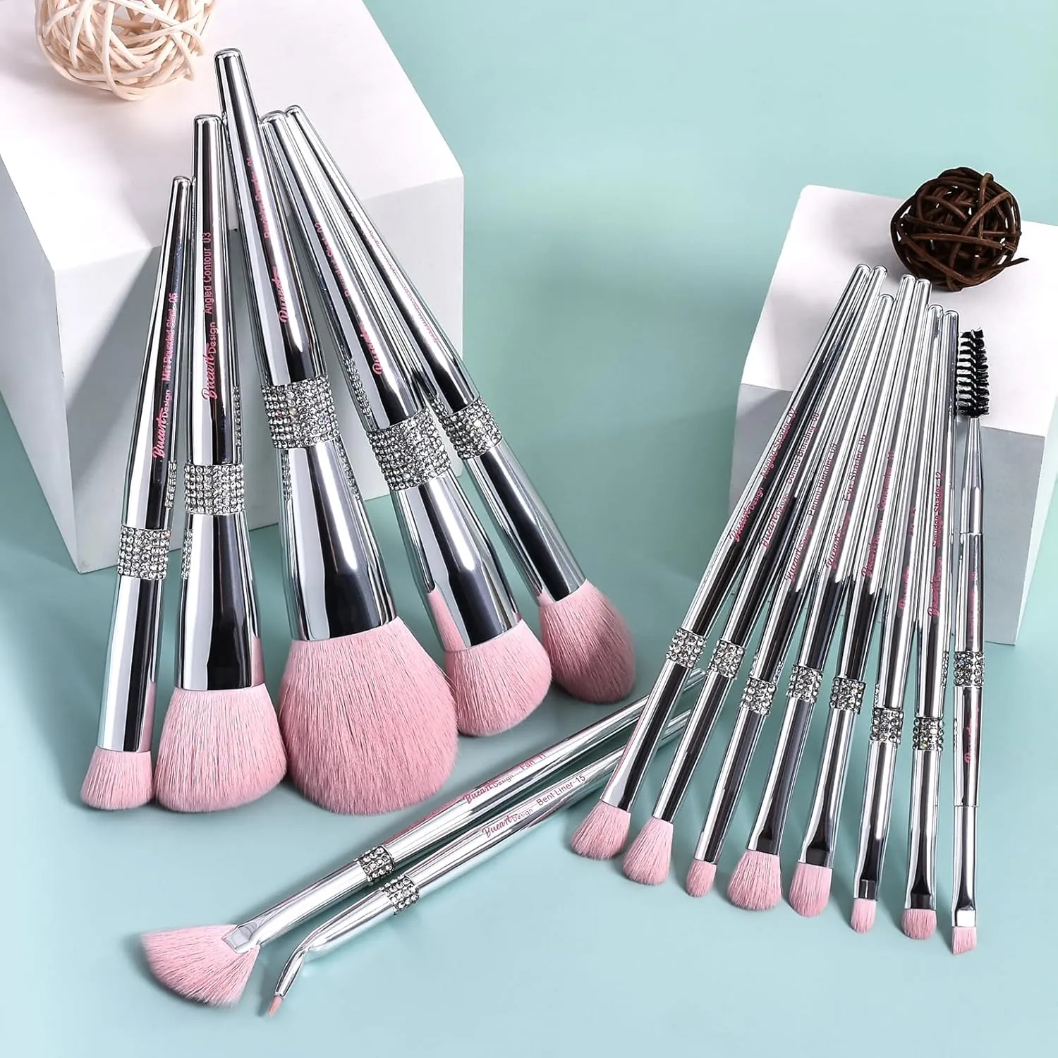 Bueart Design Elegant pink Ultra soft labeled Makeup Brushes Sets with Brush Holder makeup brush set with Foundation Powder blush blending contour Brush (15Pcs Silver Pink Holder)