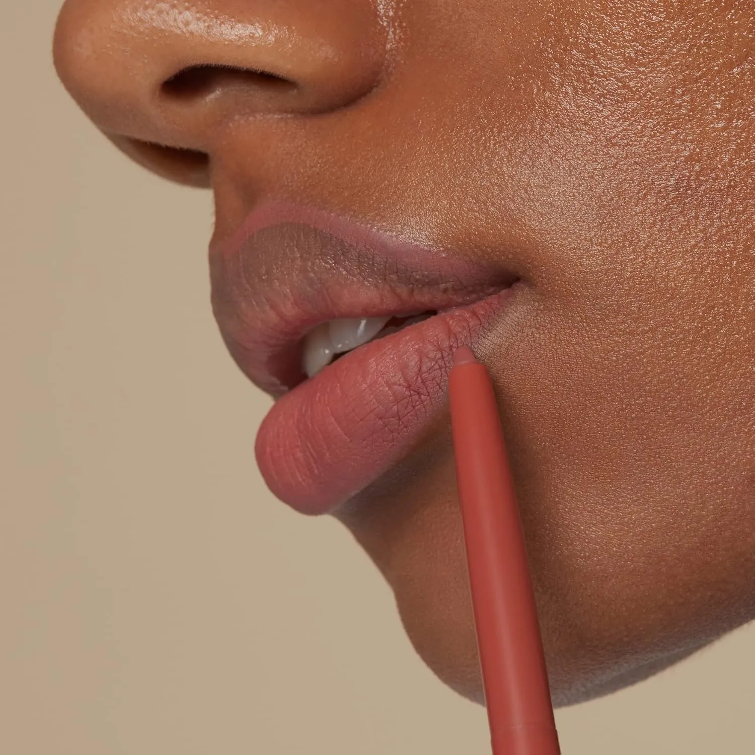 By Terry Hyaluronic Lip Liner Pencil, Defines the Lips, Creamy & Hydrating Formula, Intensely Pigmented & Long-lasting Coverage, Vegan, Love Affair, 0.05oz
