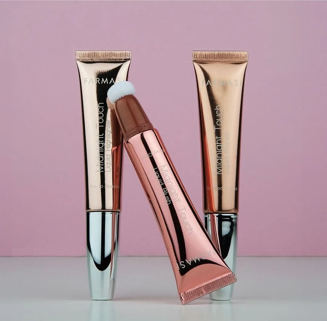 FARMASi Midnight Touch Highlighter, iquid Blush Lightweight Cheek Color for a Flushed, high-impact Shimmer with Soft Cushion applicator (Highlighter)