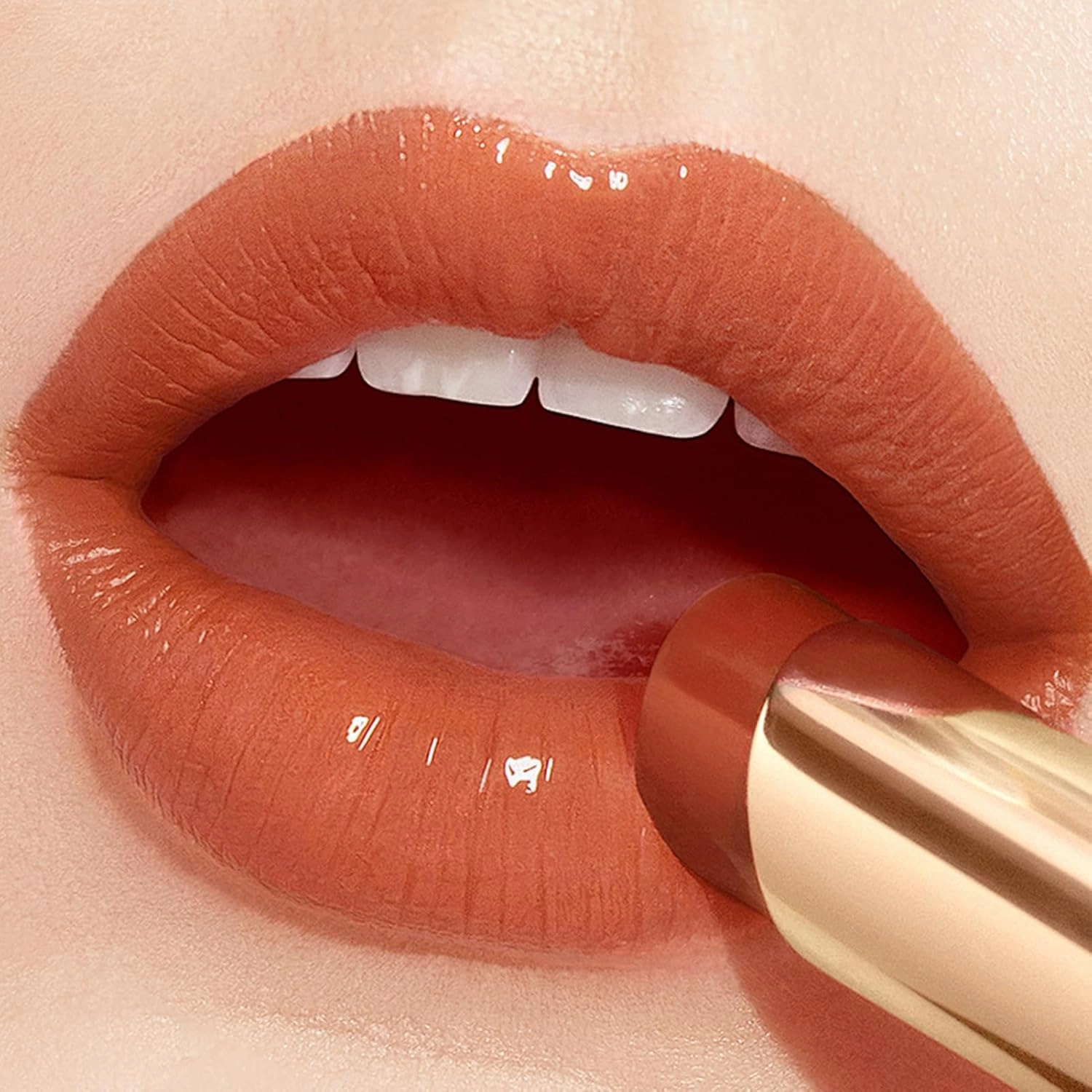Flood Kissed Lipstick, Hydrating Lip Color Makeup, Natural Lip Gloss Finish with Hyaluronic Acid Formula, Shiny, Smooth, W02