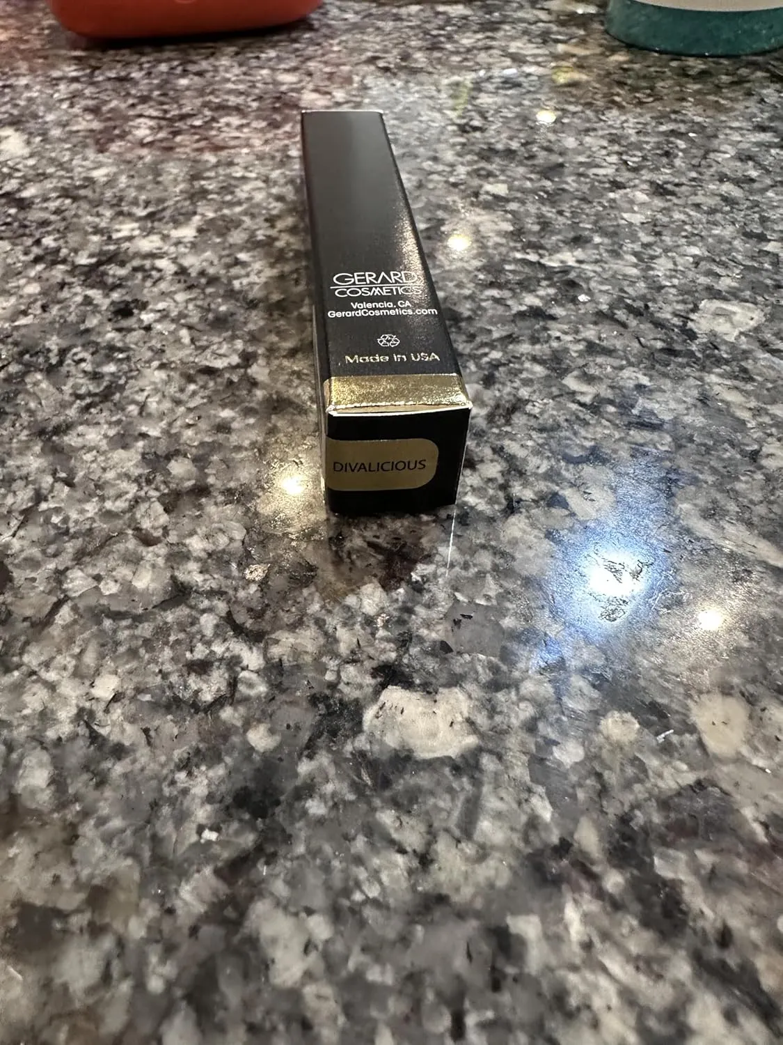Gerard Cosmetics Color Your Smile Lip Gloss Fiji, Super Pigmented Bright Pink Lip Gloss with LED Light and Mirror, Shiny Finish, Hydrating Liquid Lip Color, Cruelty Free and Made in USA