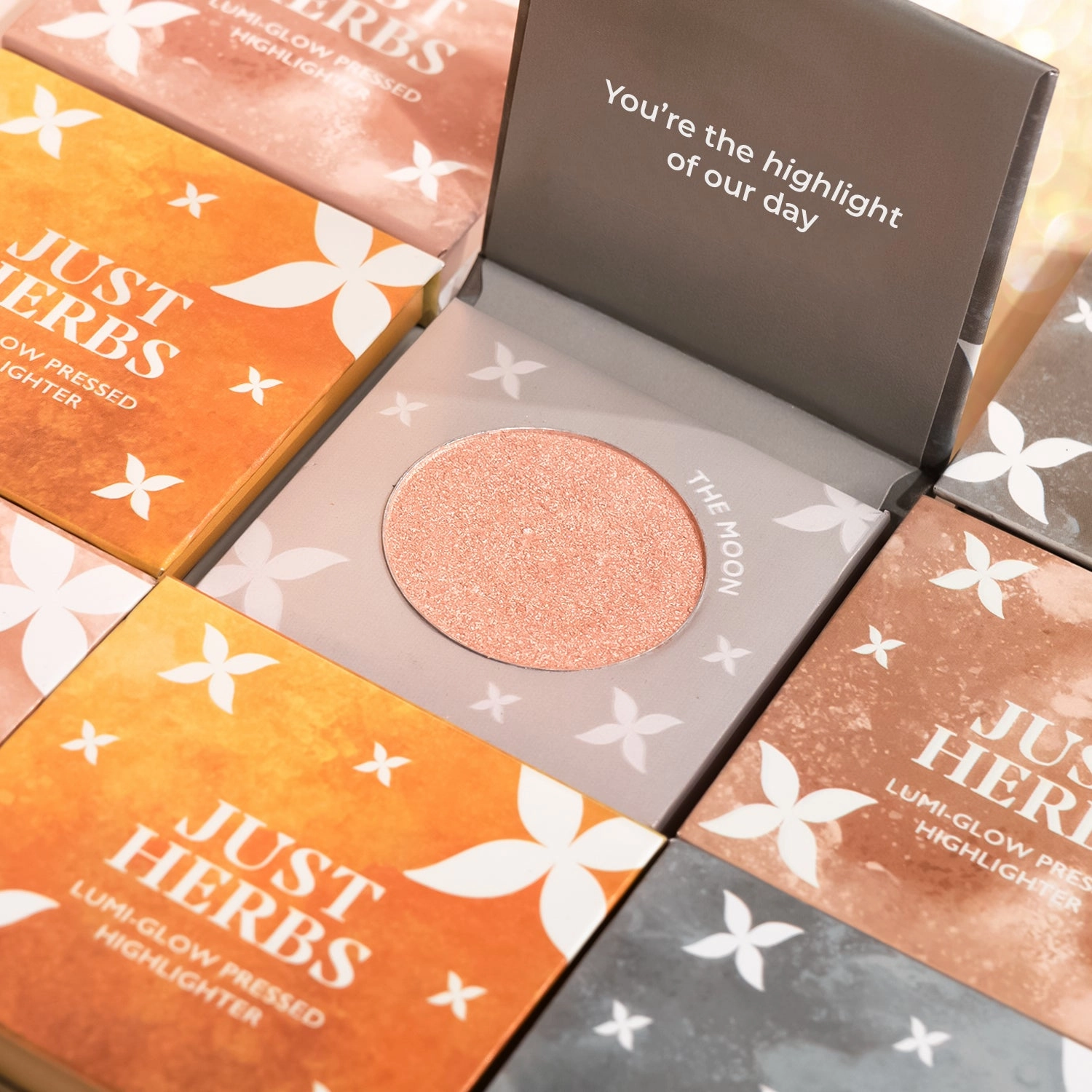 Lumi-glow Pressed Highlighter with Shea Butter and Amla - The Moon