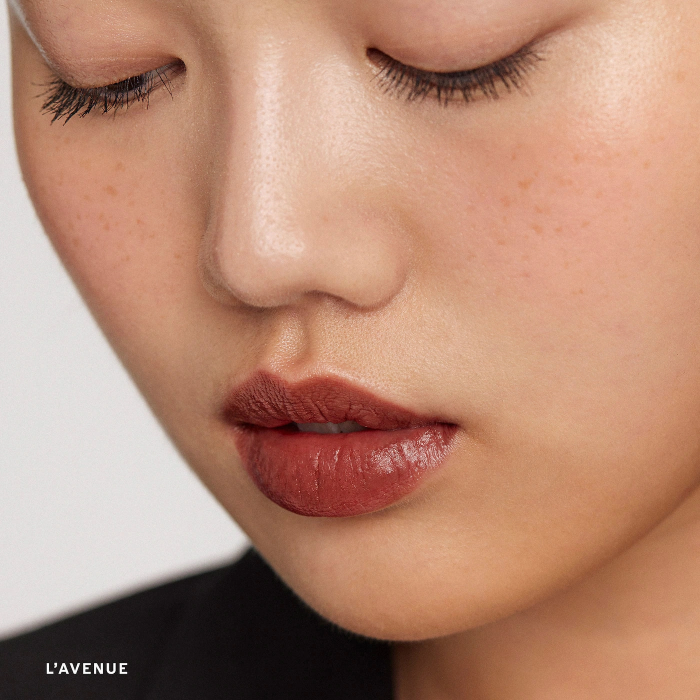 MERIT - Signature Lip Lightweight Satin Lipstick