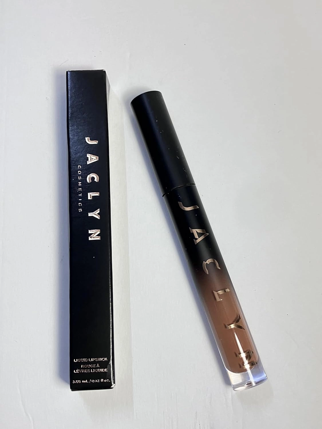 Poutspoken Liquid Lipstick Confidence, nude