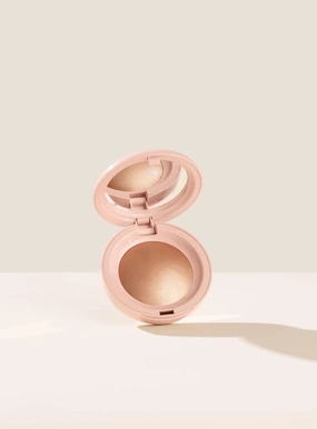 Rare Beauty Light Silky Touch Highlighter - Shade Flaunt, 0.098 oz. | 2.8 g