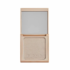 Sigma Beauty Highlighter Makeup – Illuminating Highlighting Powder for Face, Sheer Glimmer Face Highlighter for Cheeks, Cupid’s Bow, & Brow Bone (Savanna, Fiery Bronze Metallic)